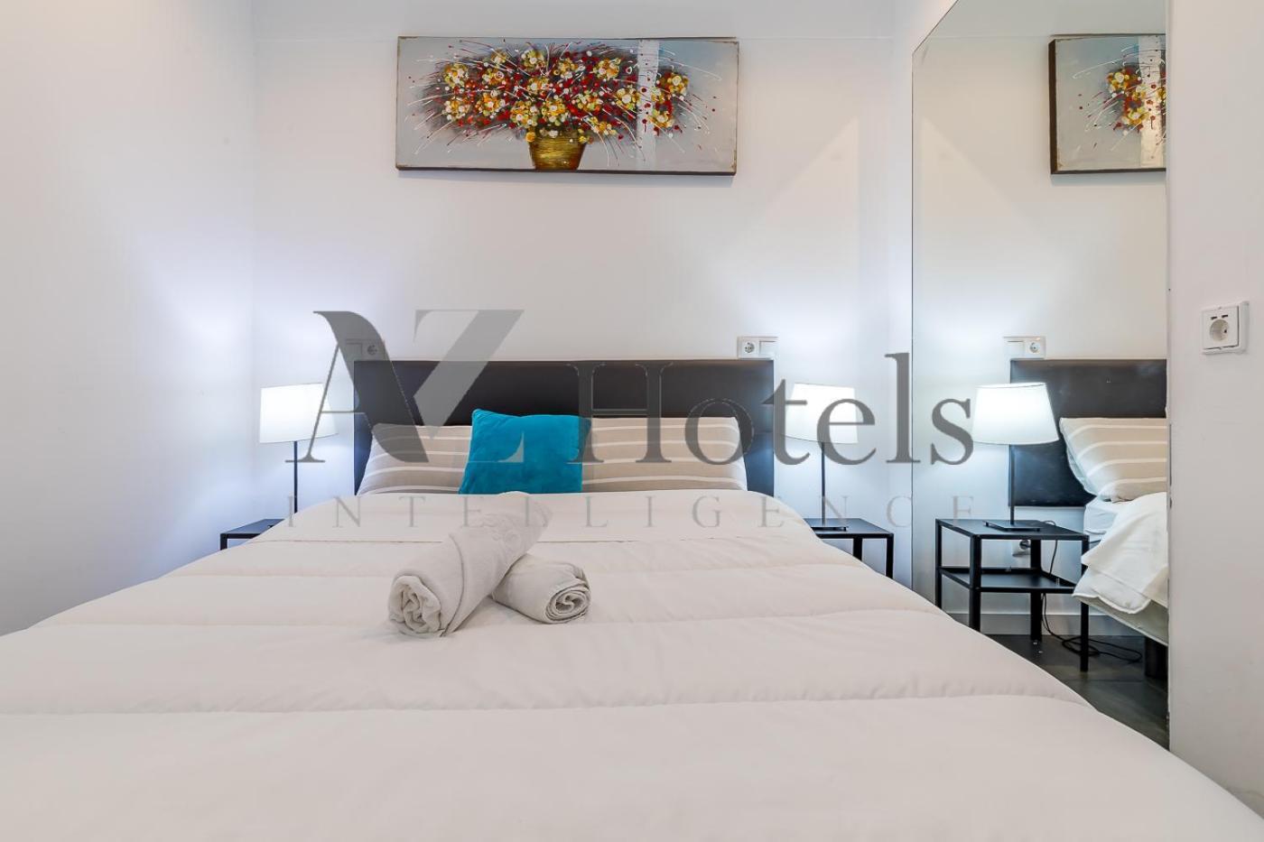 Ayz Ulises - Auto Check-In Property Madrid Exterior foto