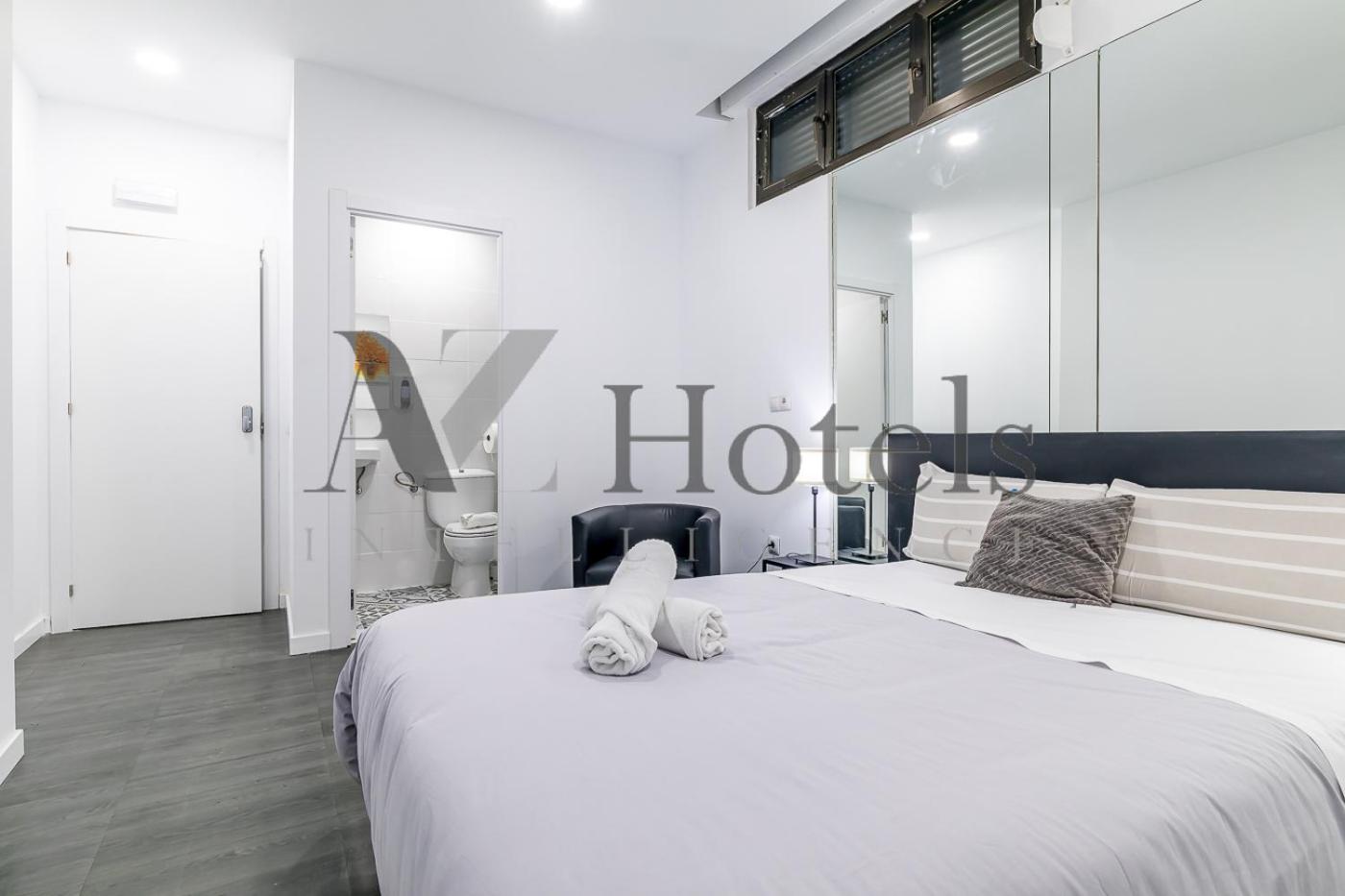 Ayz Ulises - Auto Check-In Property Madrid Exterior foto